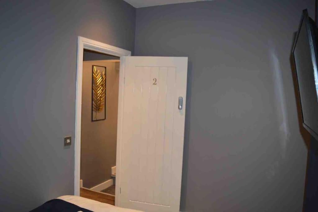 Unique 4 Bed House In Derby Perfect For Contractors And Families Villa Bagian luar foto